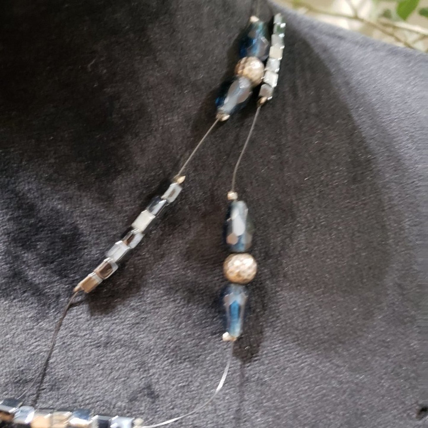 Womens Gunmetal Blue Acrylic Beads Fish Wire Collar Necklace with Lobster Clasp