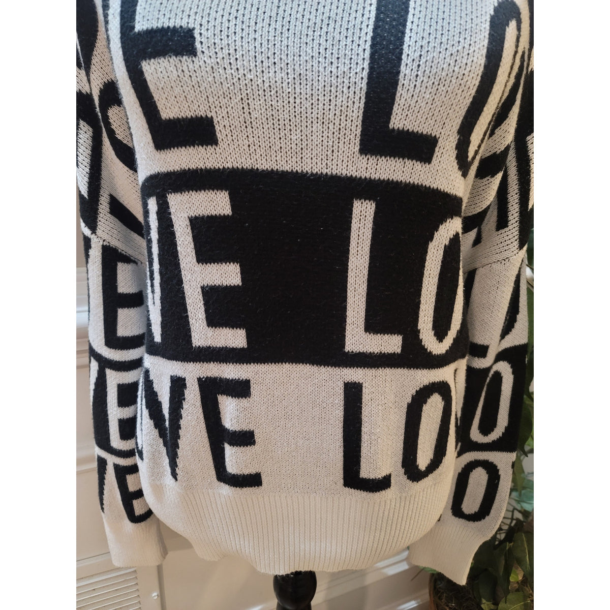 Soho Street Pullover Sweater Women's Small Black/White Colorblock Drop Shoulder