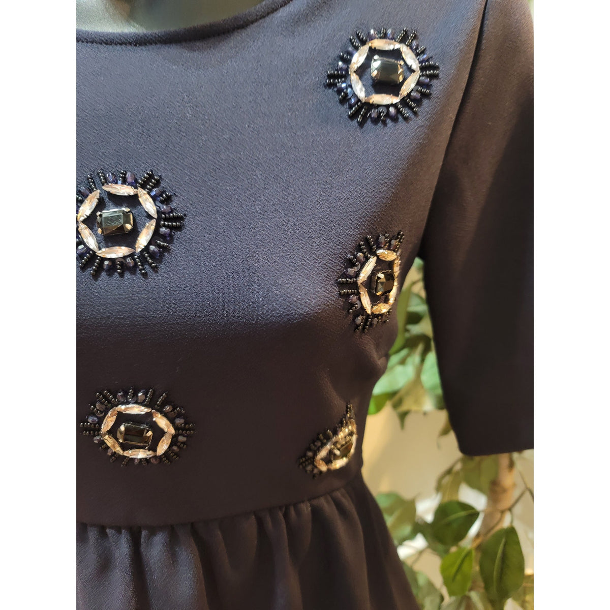 Ann Taylor Peplum Top XS Navy Embellished Short Sleeve Pullover Casual Party