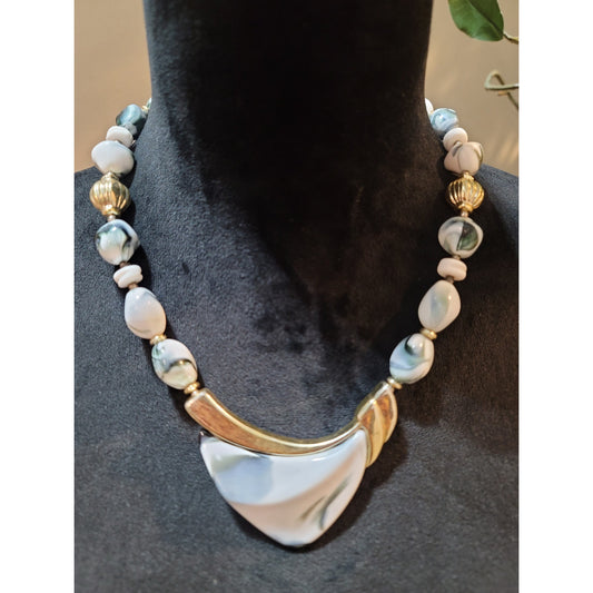 Women's Elegant White and Green Beaded Fashion Necklace with Gold Accents
