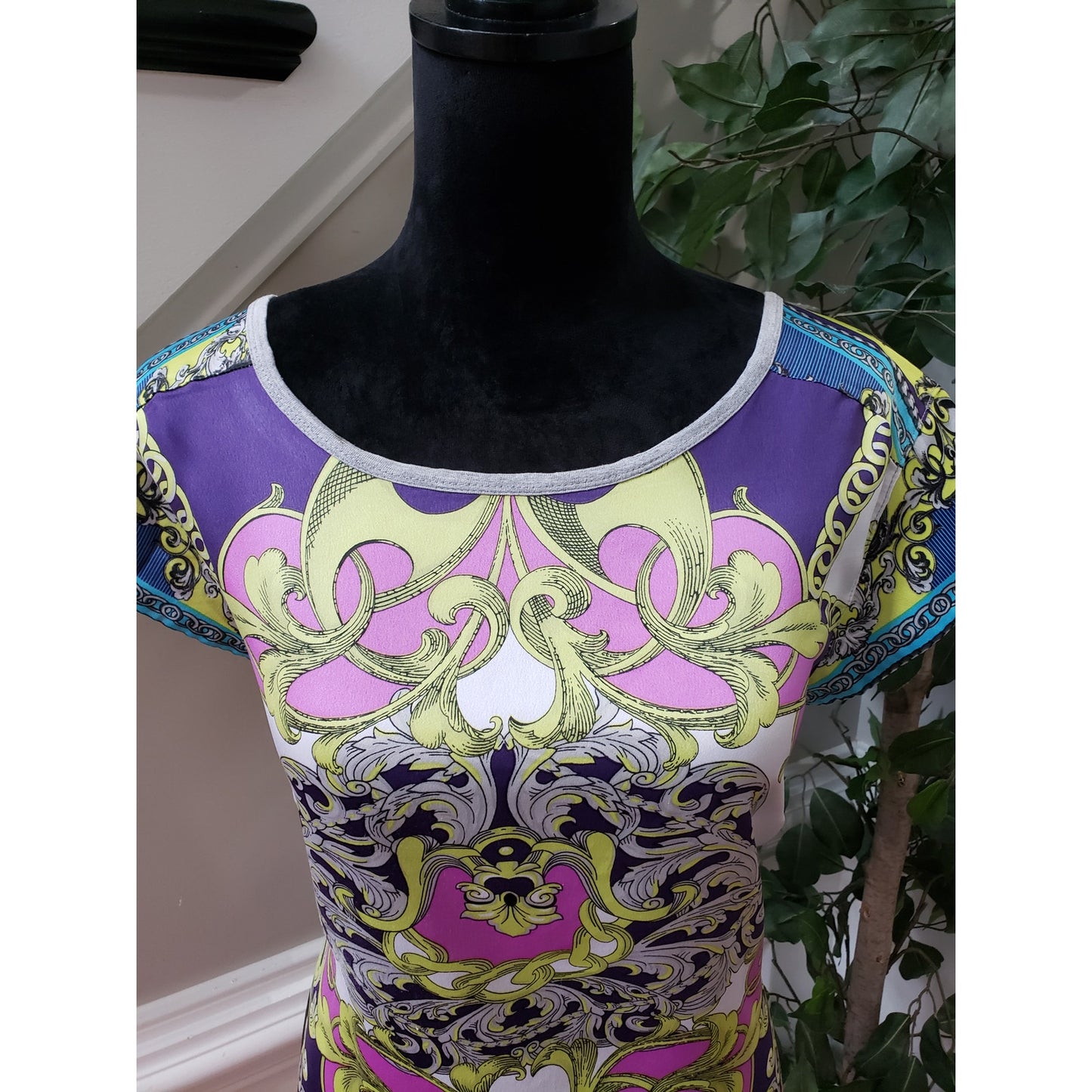 A.n.a Top Blouse Women's Size Large Multicolor Casual Short Sleeve Round Neck