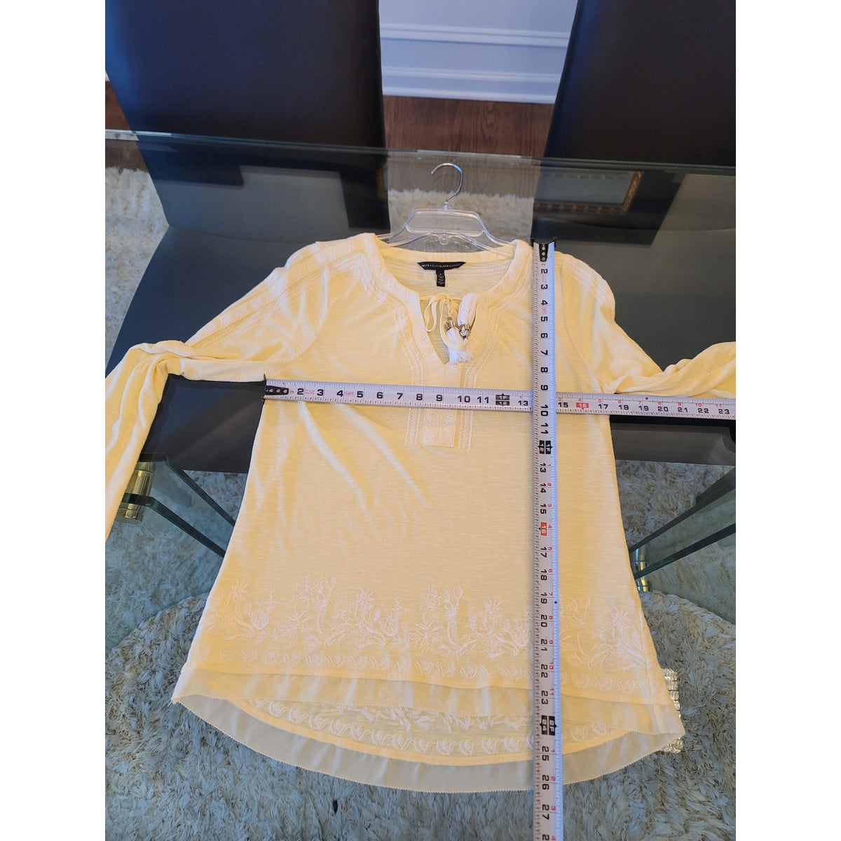 White House Black Market Blouse Women's Size Small Butter Yellow Long Sleeves