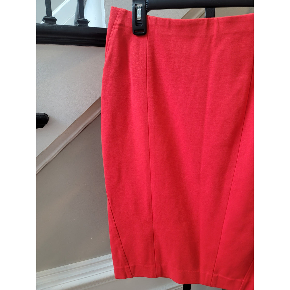 Ann Taylor Pencil Skirt Women's Size 10 Red High Waist Back Zipper Straight Fit