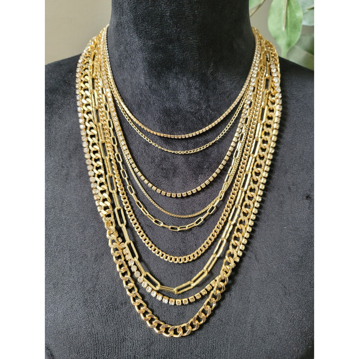 Women's Layered Gold Chains Necklace With Lobster Clasps Statement Jewelry