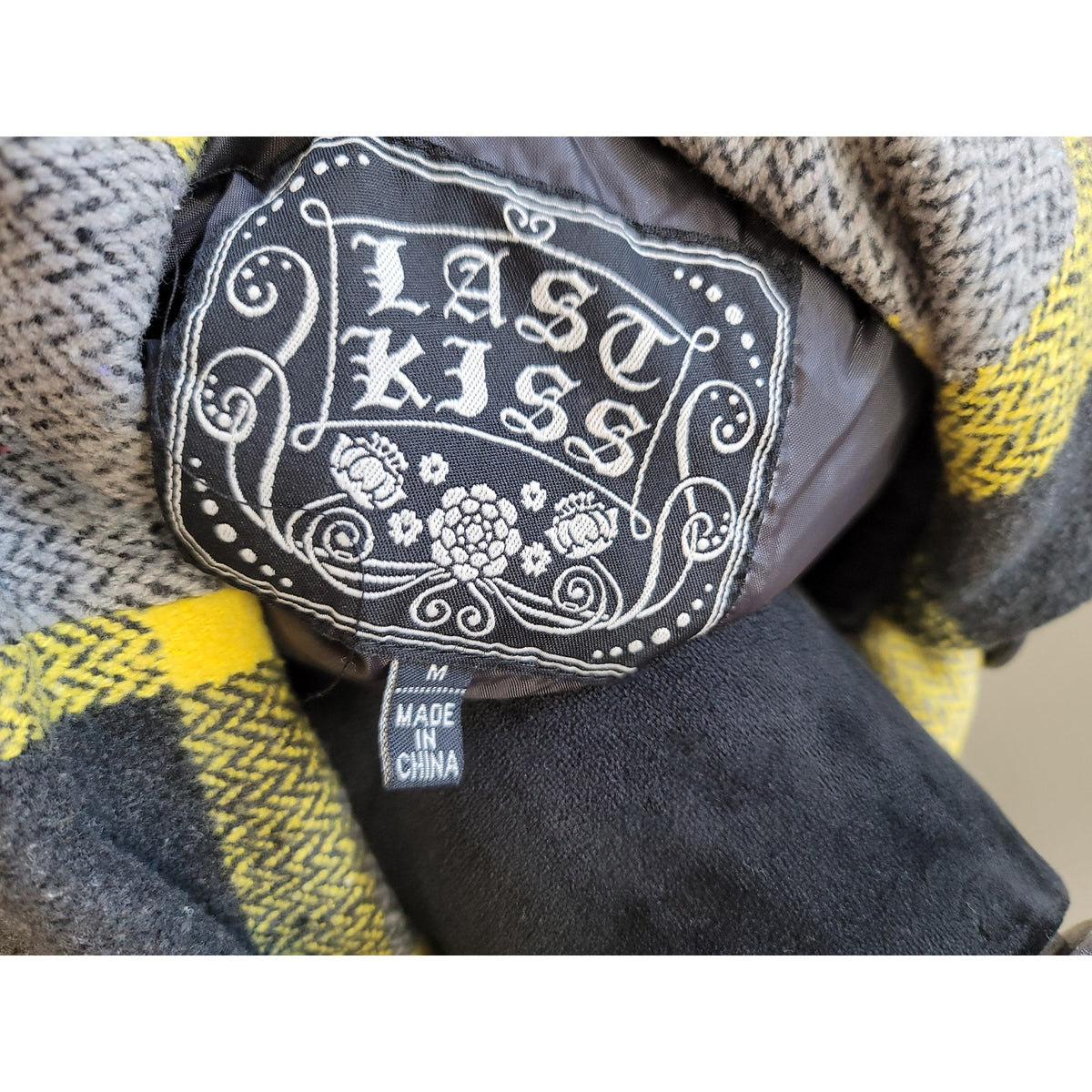 Last Kiss Poncho Cape Jacket Women Medium Yellow/Gray Herringbone Asymmetric Hem