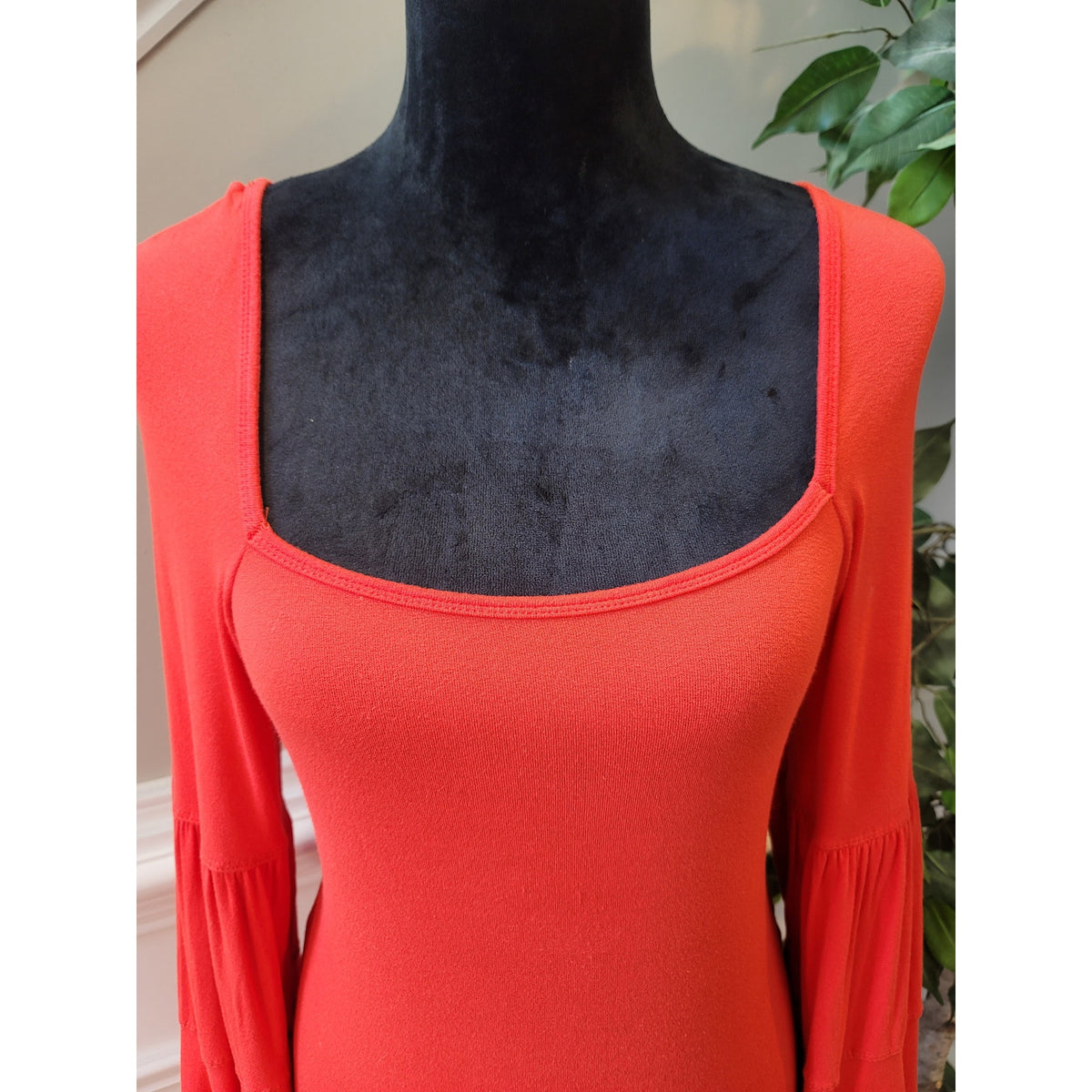 Free People L Red Stretch Square Neck Curved Hem Tiered Bell-Sleeve Casual