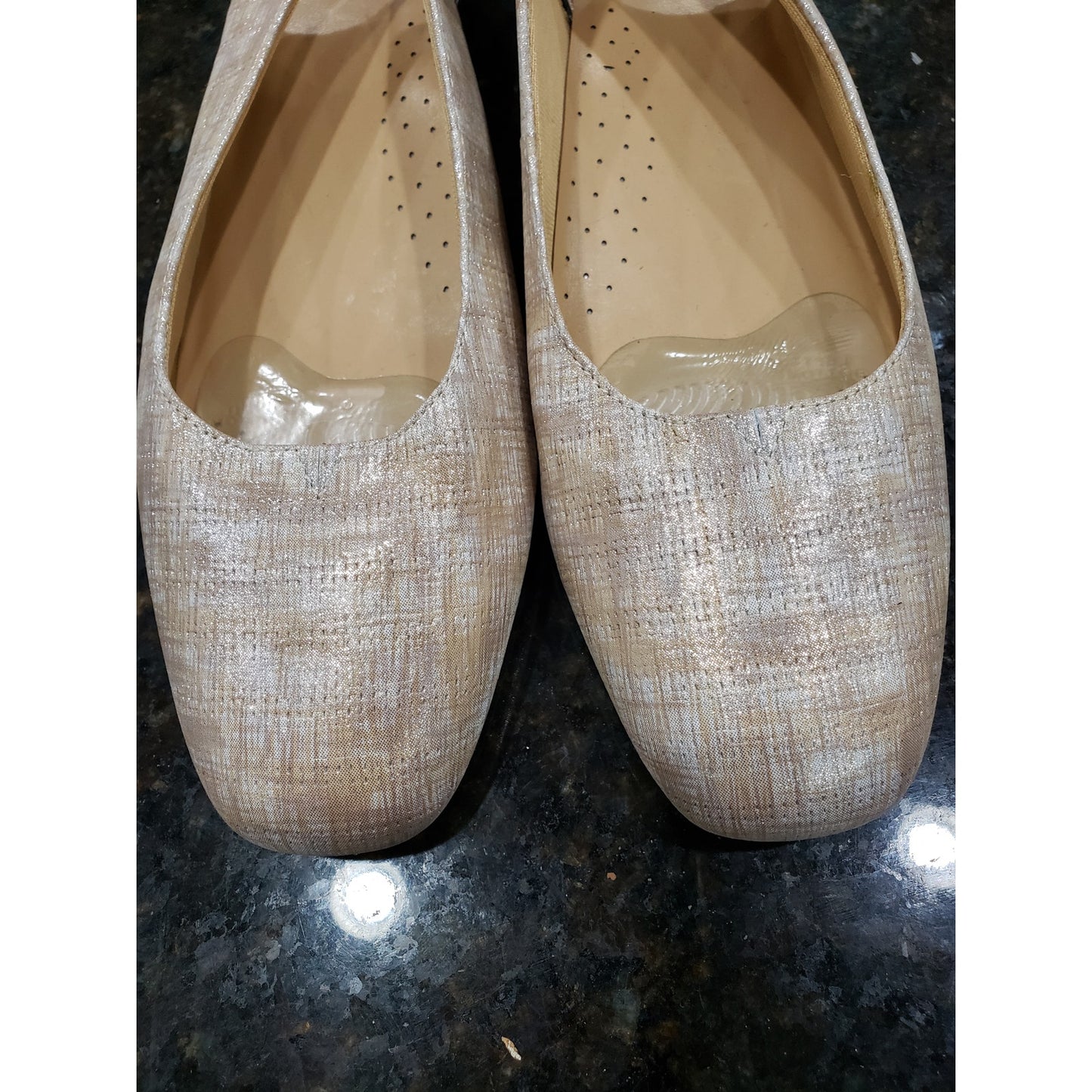 Trotters Lenore Pump Women Beige Leather Wedge Heel Adjustable Strap Buckle 12N