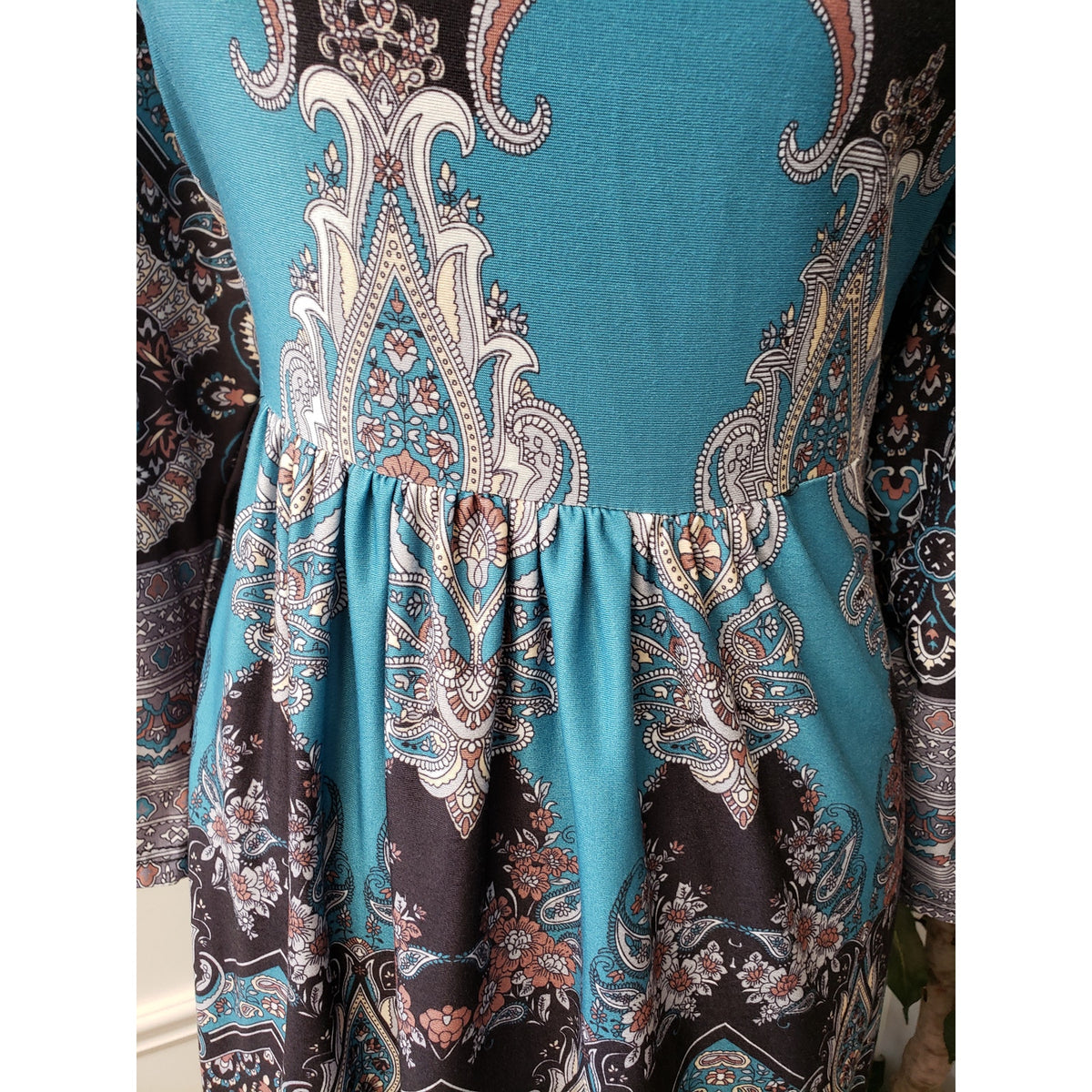 A-Line Dress Womens Size 2X Blue Paisley Gathered Long Sleeve Round Neck Stretch