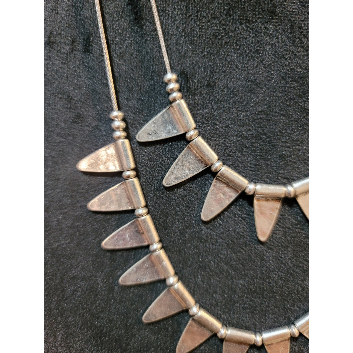 Women's Stylish Silver Necklace with Triangular Pendants Bold Fashion Statement