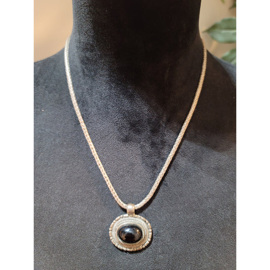 Women's Vintage Silver Woven Chain Necklace With Black Stone Pendant Lobster Clasp