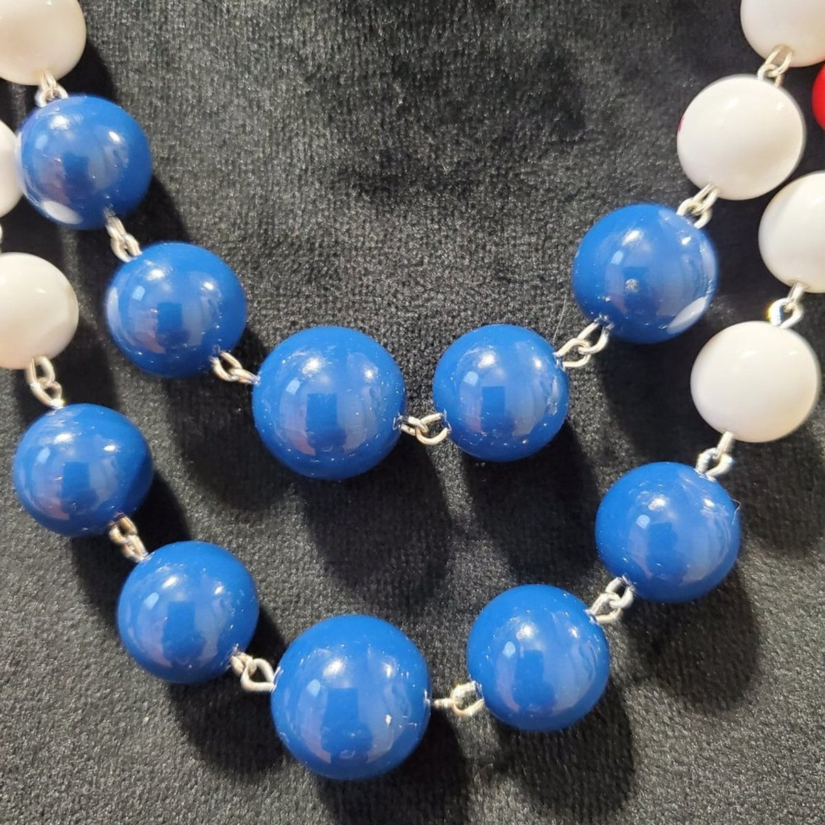 Womens Fashion White Blue Red Lucite Bead Opera Collar Necklace w/ Lobster Clasp