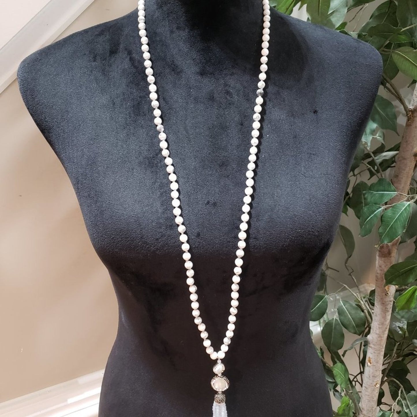 Womens Fashion White Shell Pearl Crystal Bead Pendant Tassel Necklace Adjustable