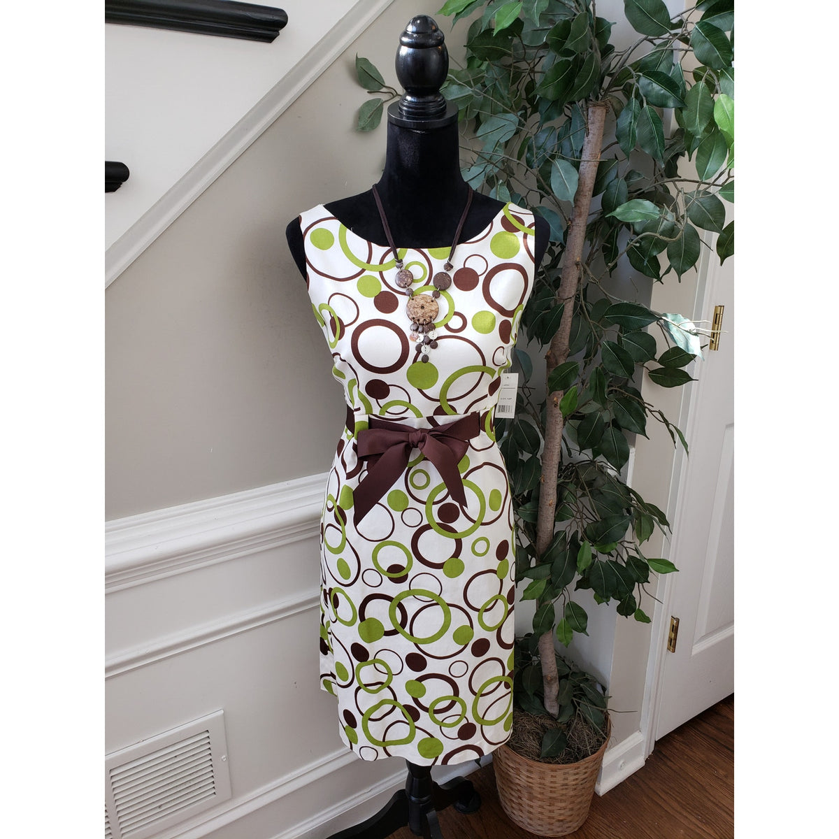 Kim Rogers Shift Dress Women's 12P Beige & Green Round Neck Sleeveless Back Zip