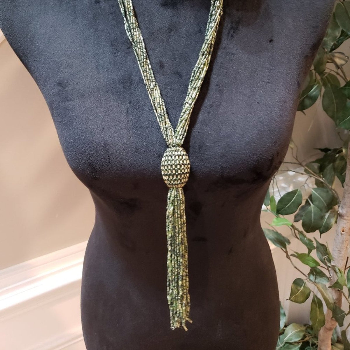 Womens Fashion Green Tassel Beads Multi Strand Collar Necklace w/ Lobster  Clasp