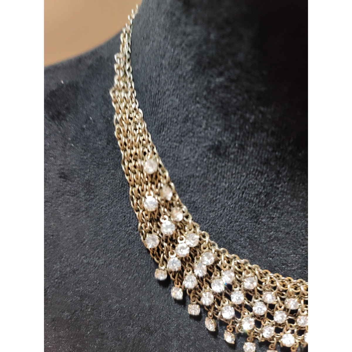 Women's Elegant Gold Tone Crystal Necklace With Lobster Clasp Sparkling Design