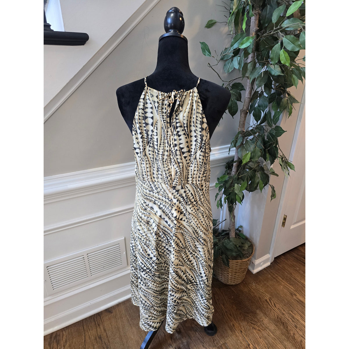 New York & Company Midi Dress Women Large Beige Abstract Halter Neck Back Zipper