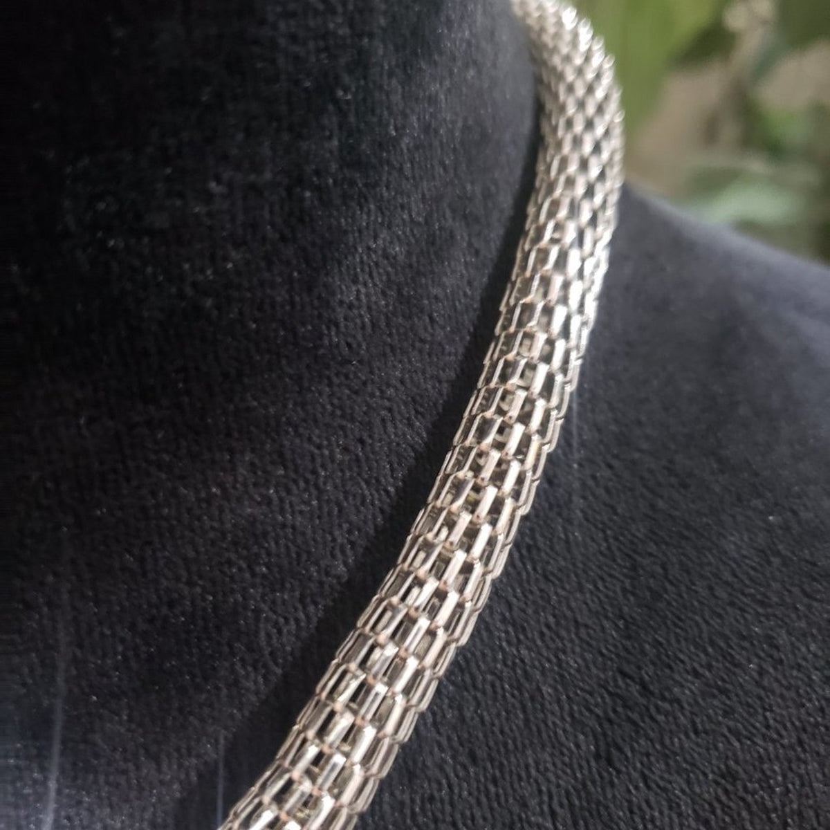 New York Womens Fashion Silver Tone Chain Choker Necklace with Lobster Clasp