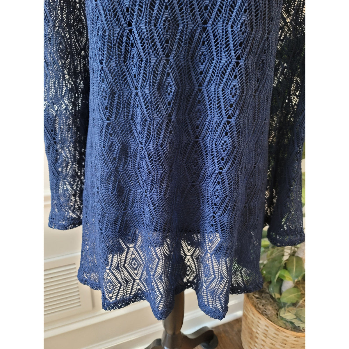 Cal Style Sheer Blouse Women's Size 3X-Large Navy Blue Boat Neck Long Sleeves