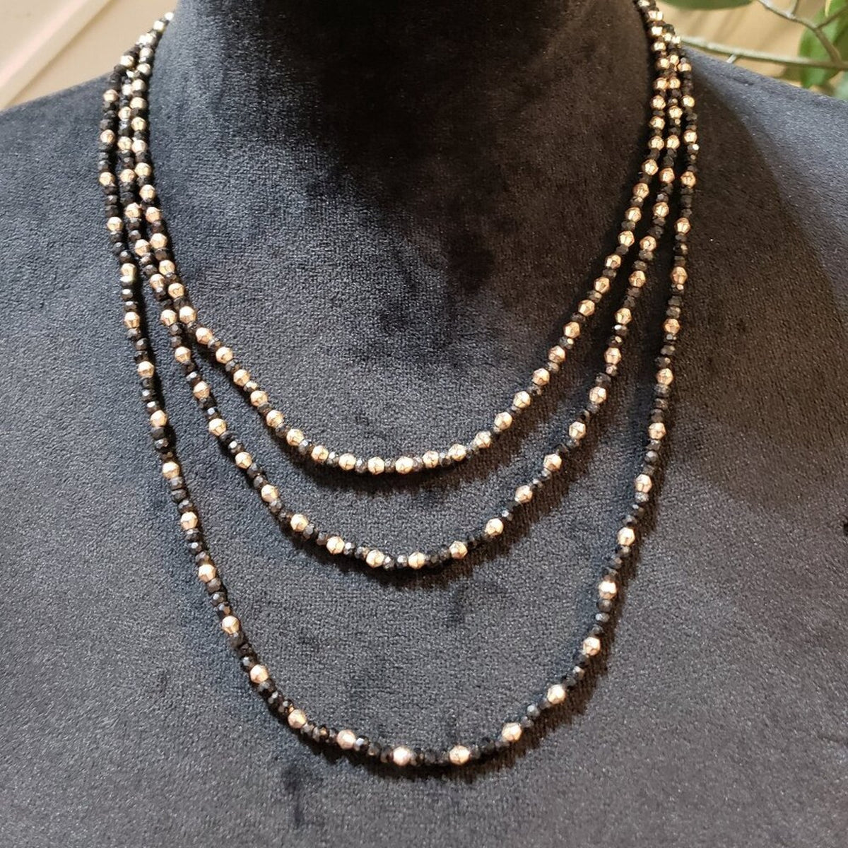 Womens Fashion Gold Tone Black Beaded Necklace Jewelry with Lobster Clasp