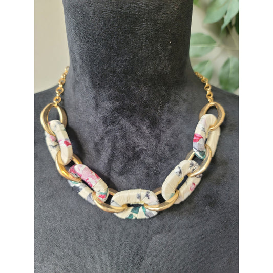 Women's Fabric Covered Necklace & Stud Earrings Soft Pastel Button Style Jewelry
