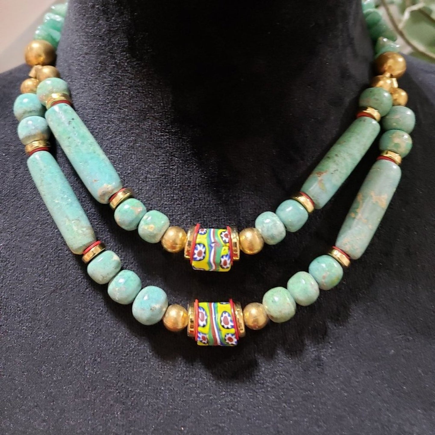 Womens Fashion Glass Round Jewelry Beaded Collar Necklace with Lobster Clasp