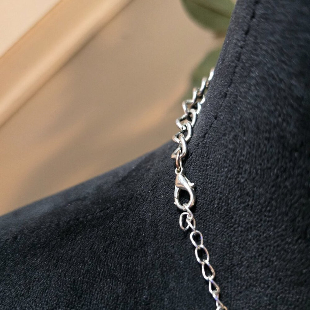 Womens Fashion Silver 5 Strand Chain and Pearls Beaded Necklace w/ Lobster Clasp
