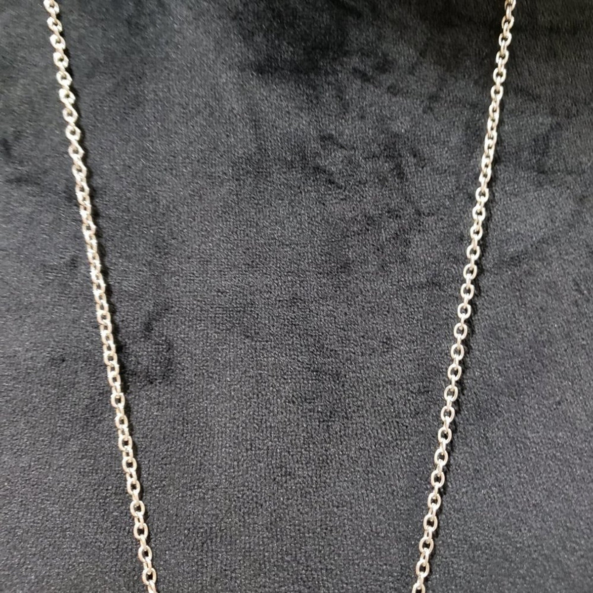 Womens Fashion Silver Round Ornate Openwork Pendant Necklace with Lobster Clasp