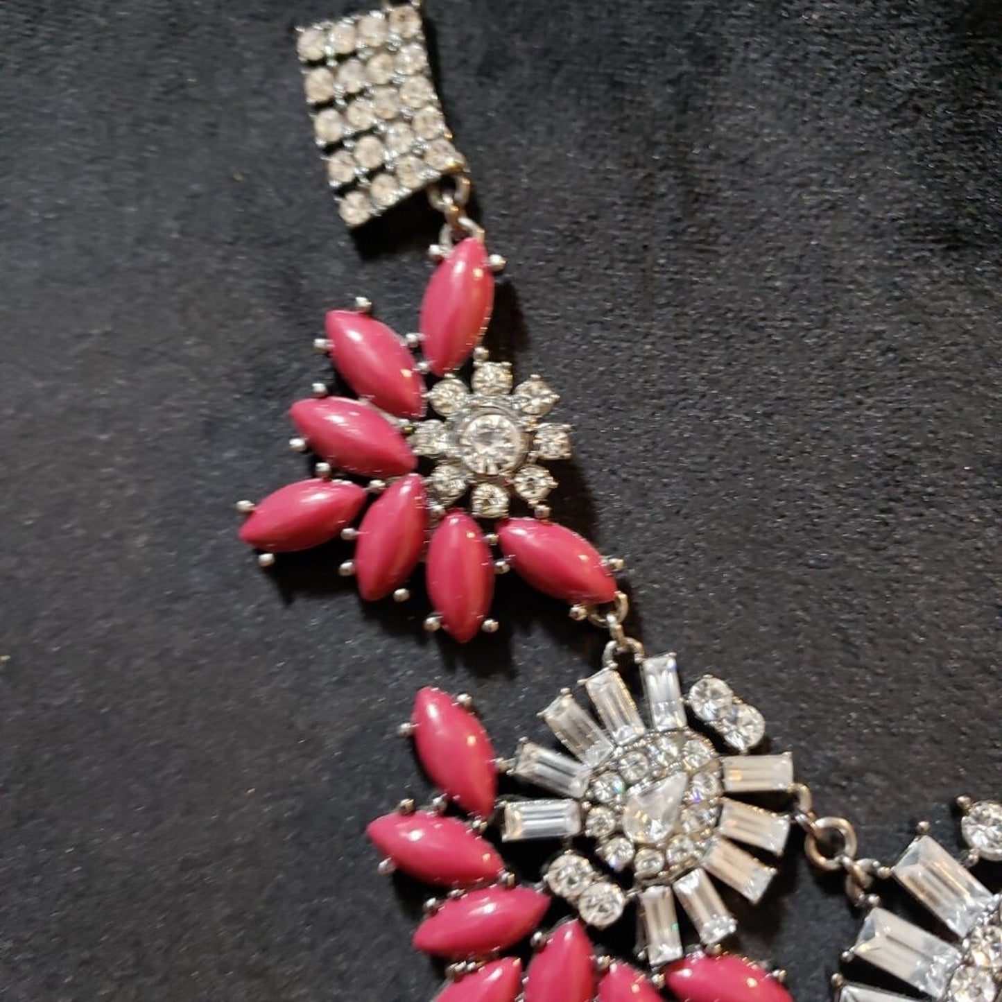 Womens Fashion Pink Acrylic Floral Rhinestone Necklace Jewelry w/ Lobster Clasp