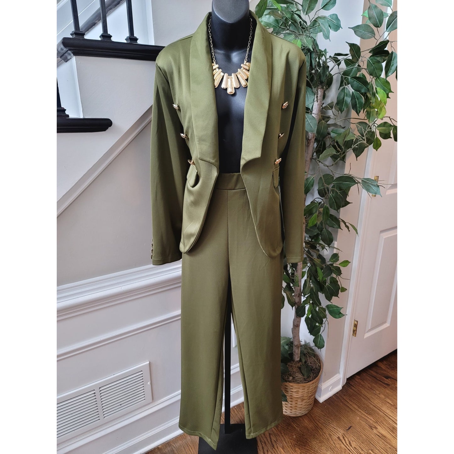 Women's 2 Piece Suit Size L Green Solid Long Sleeve Double Breasted Open Front