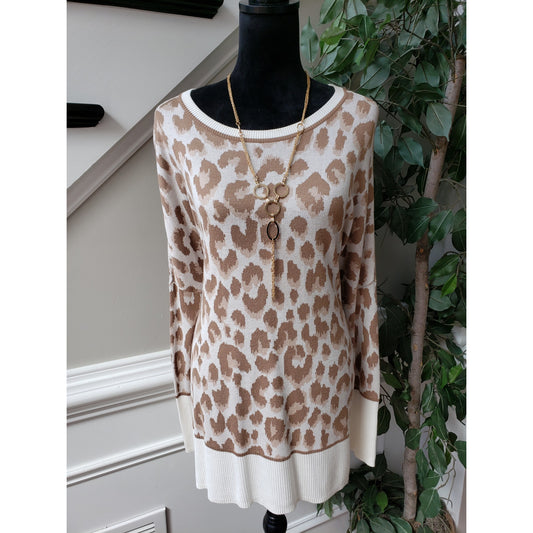 Wonderly Sweater Women's Large Beige Leo Animal Print Dolman Sleeve Boat Neck