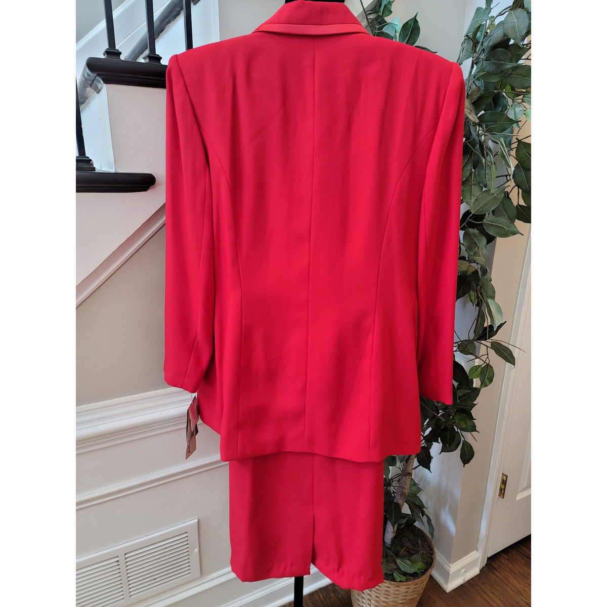 St Anthony Skirt Suit Women SZ 16W Red Rhinestone Long Sleeve Blazer Fully Lined