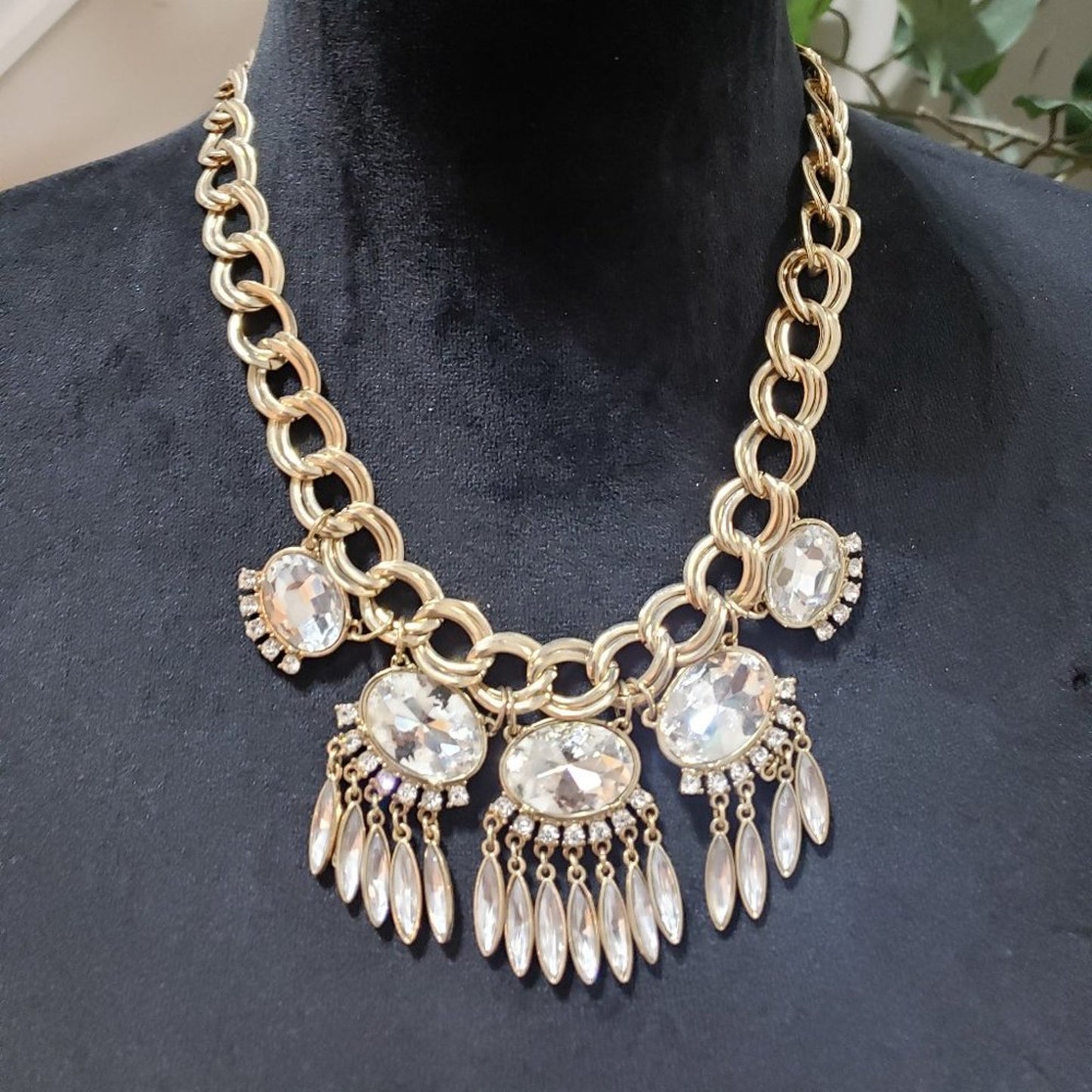 Women Fashion Rhinestone Linked Gold Chain Statement Necklace with Lobster Clasp