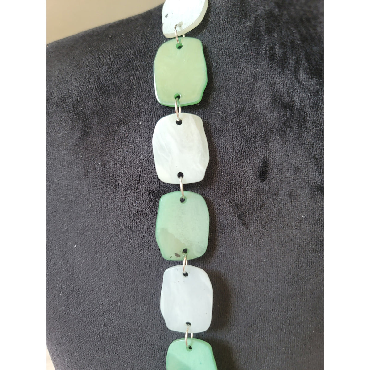Women Green And Cream Statement Necklace With Adjustable Chain Link Lock Jewelry