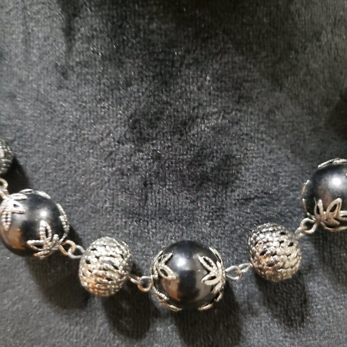 Women Fashion Black Rhinestone Beaded Silver Charm Collar Necklace w/ Lobster