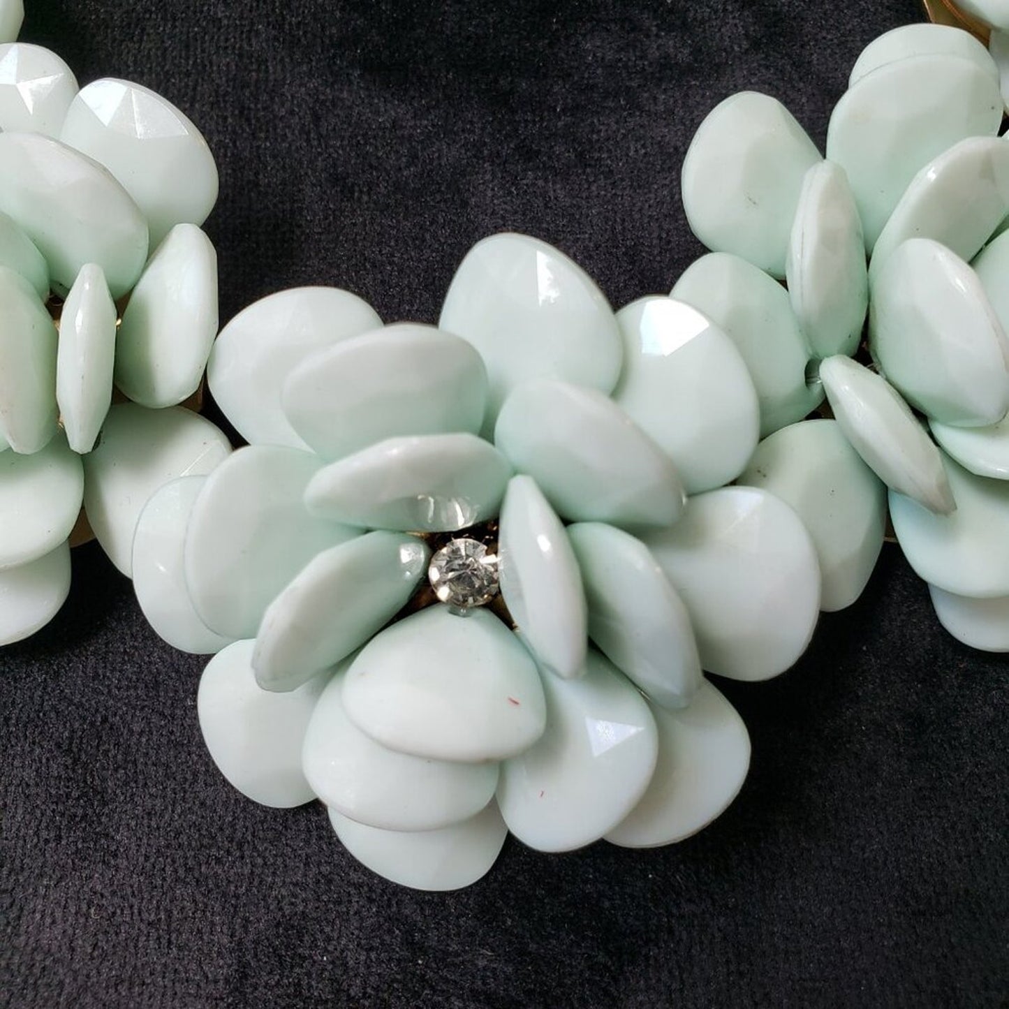Womens Green Faceted Bead & Rhinestone Floral Statement Necklace Lobster Clasp