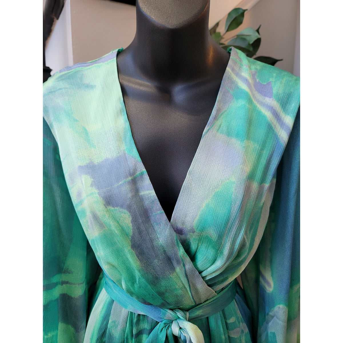 Fashion Nova Jumpsuit Romper Women's M Green Watercolor 100% Polyester Tie Waist