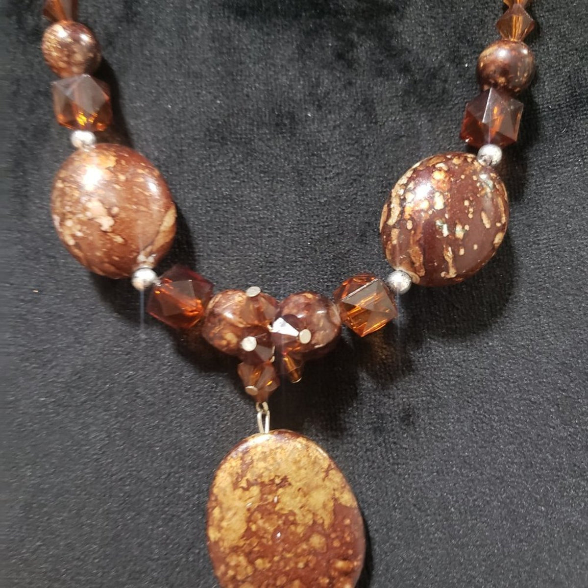 Women Fashion Brown Glass Stones Beaded Pendant Collar Necklace w/ Lobster Clasp