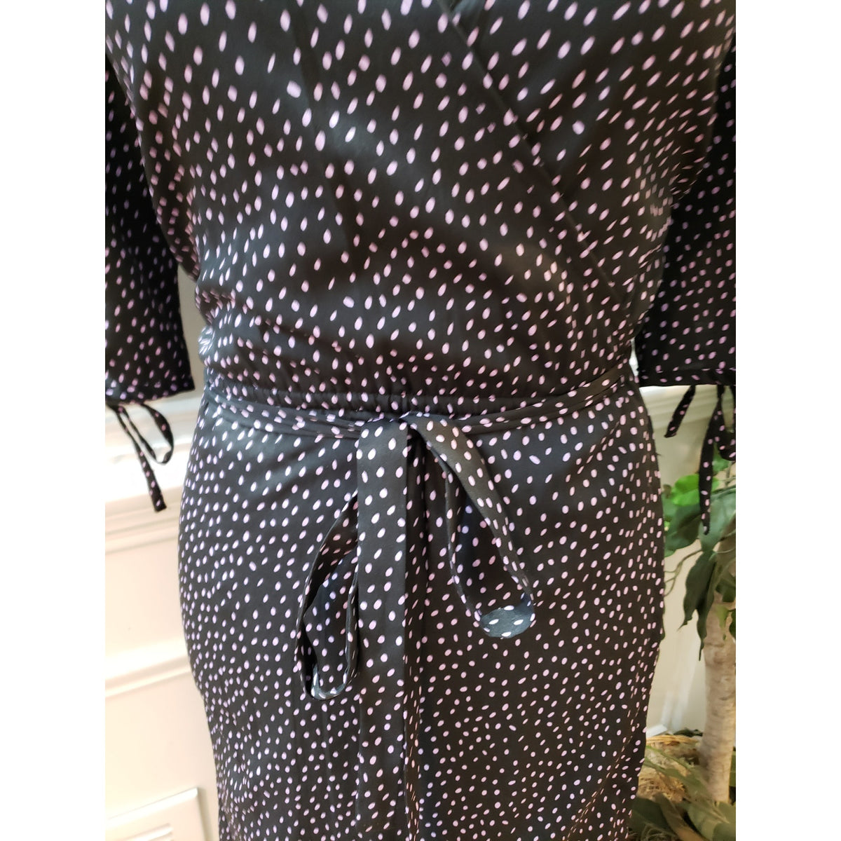 Influence Dress Women Size 10 Black Purple Polka Dot Wrap Tie Waist V Neck