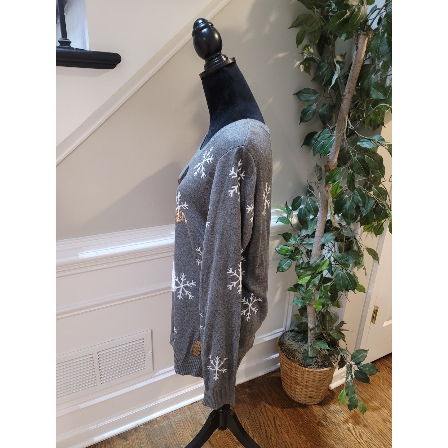 Tipsy Elves Christmas Sweater Women's Large Gray Snowman Long Sleeve Pullover