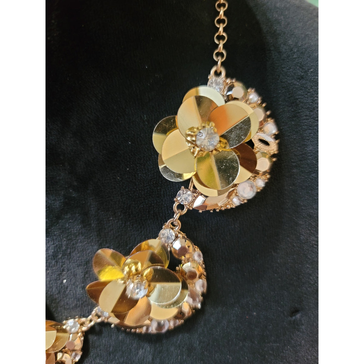 Women Gold Toned Floral Statement Necklace Crystal Rhinestone Bib Chunky Fashion