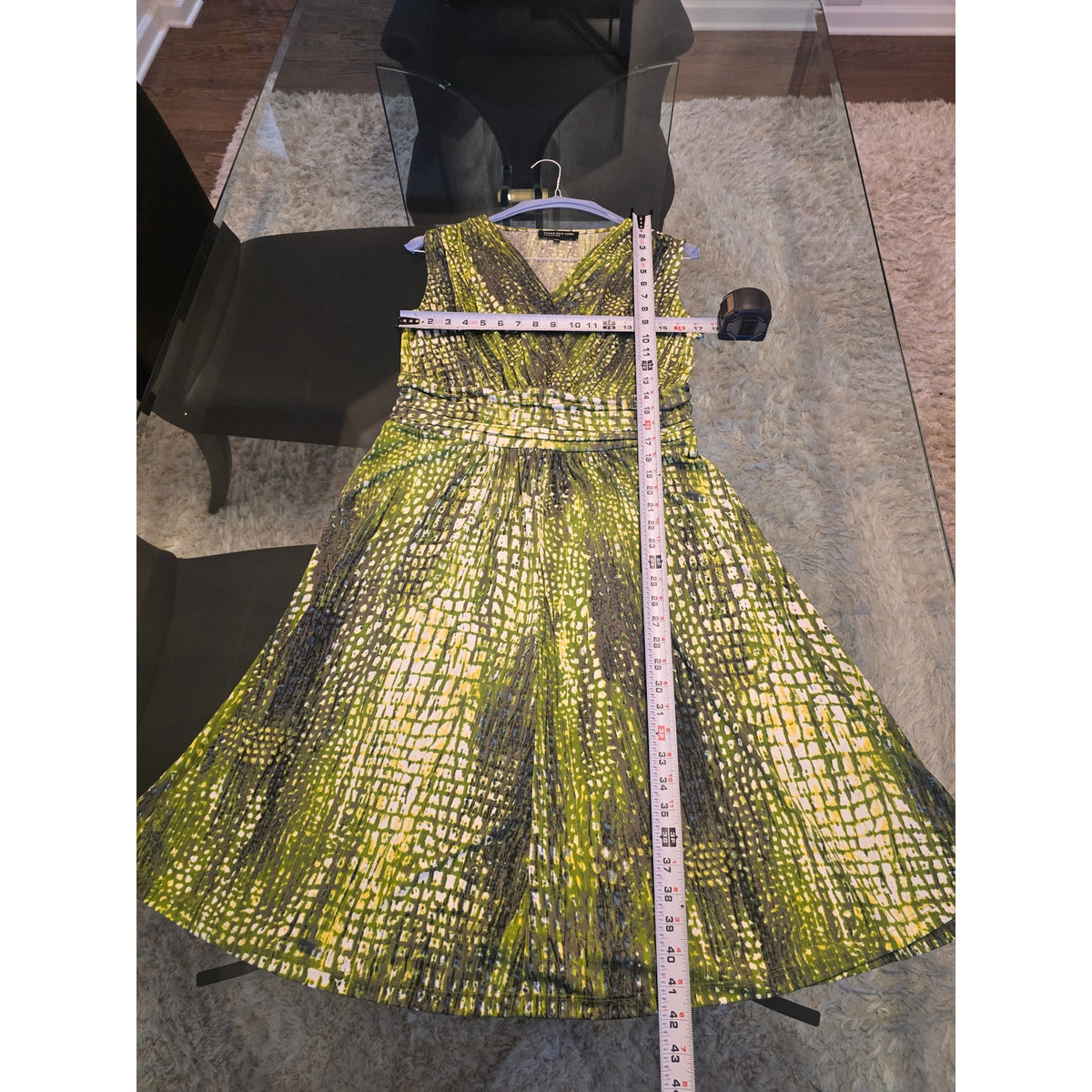 Jones New York A-Line Dress Women's Medium Green Geometric V-Neck Ruched Waist