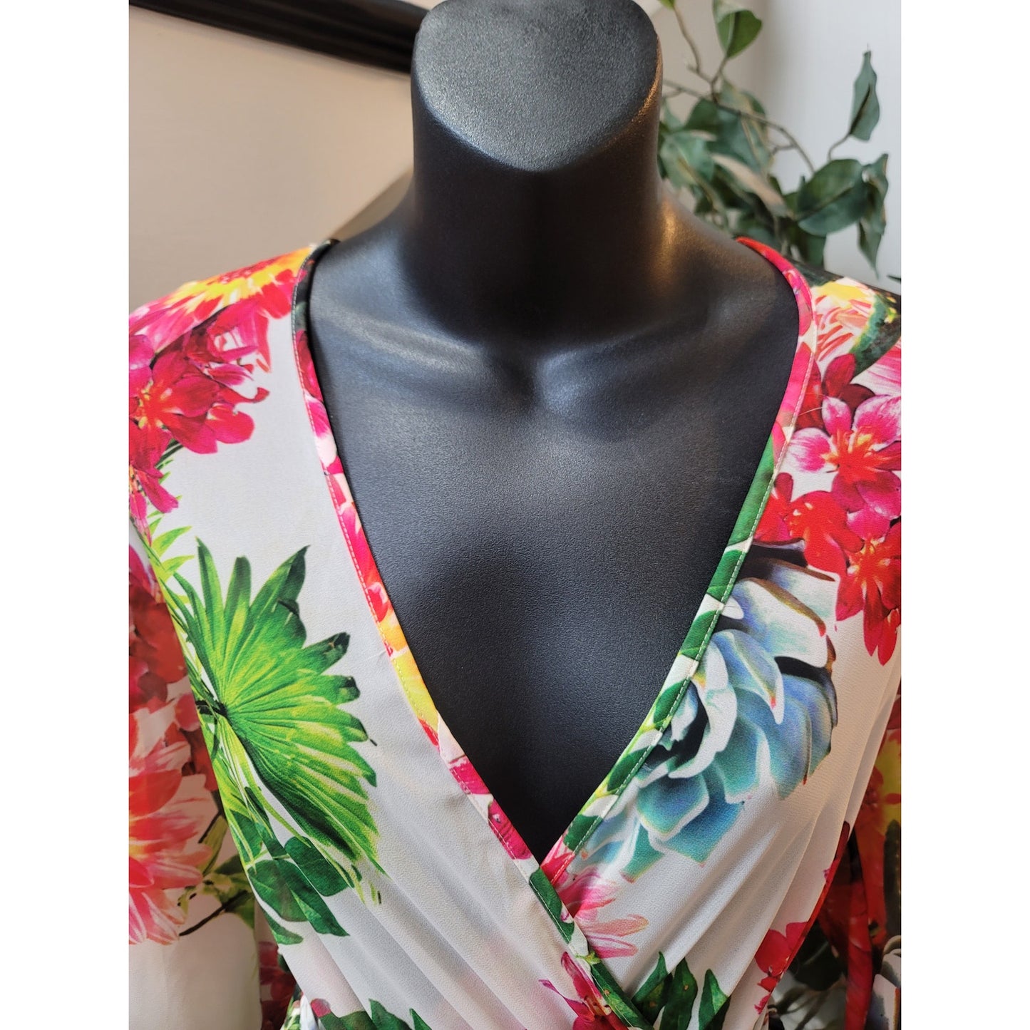 Eleganzarella Maxi Dress Women's Medium White Floral Long Sleeve V Neck