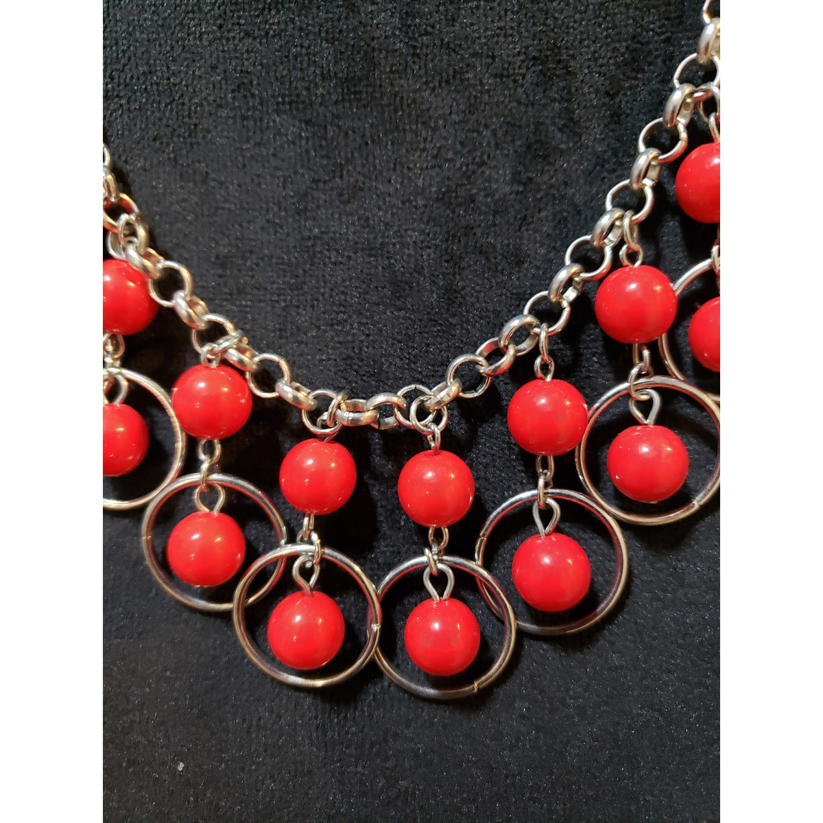 Womens Fashion Silver Tone Red Acrylic Beaded Circles Charm Necklace w/ Lobster