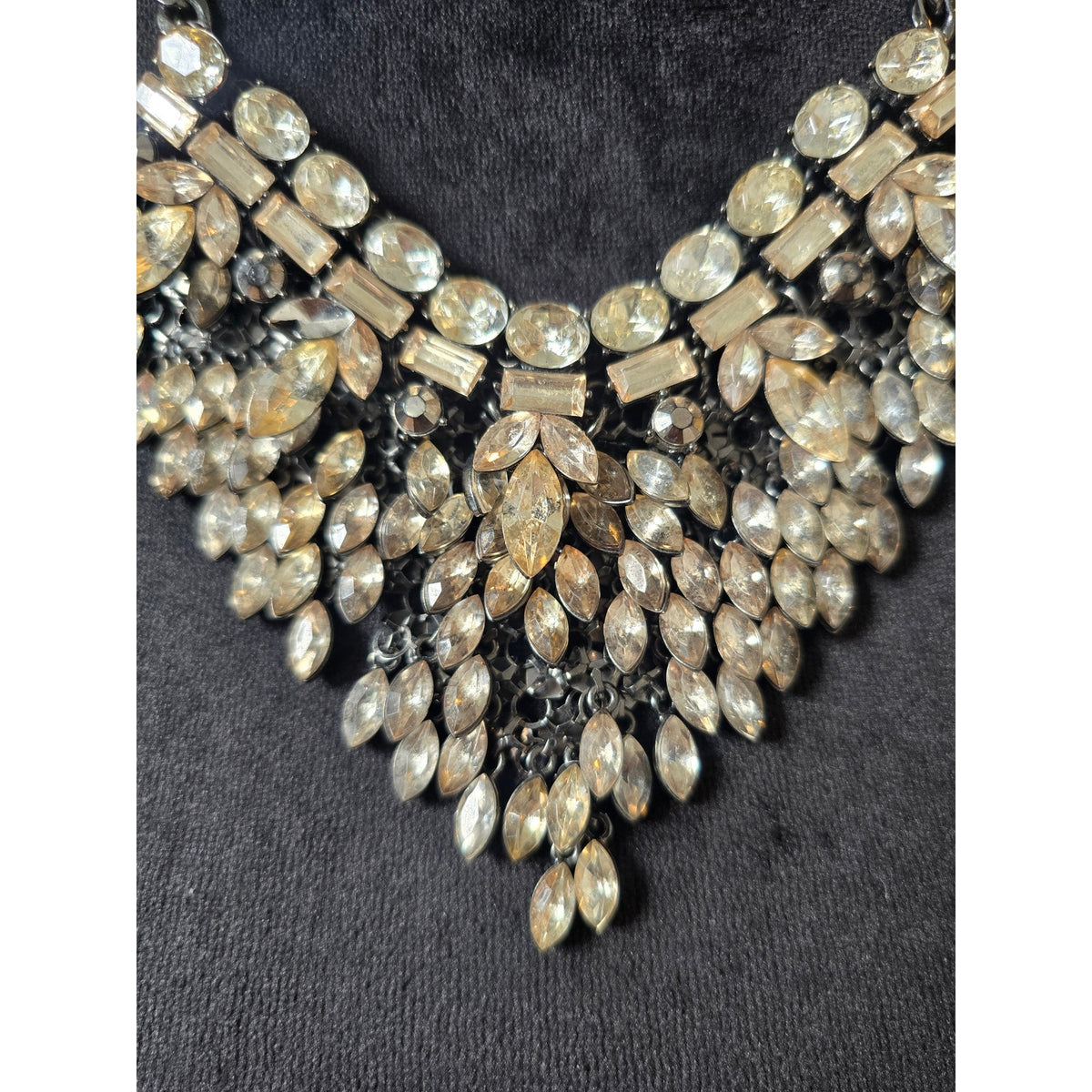 Silver Tone Clear Crystal Rhinestone Marquise Teardrop Cascading Bib Necklace