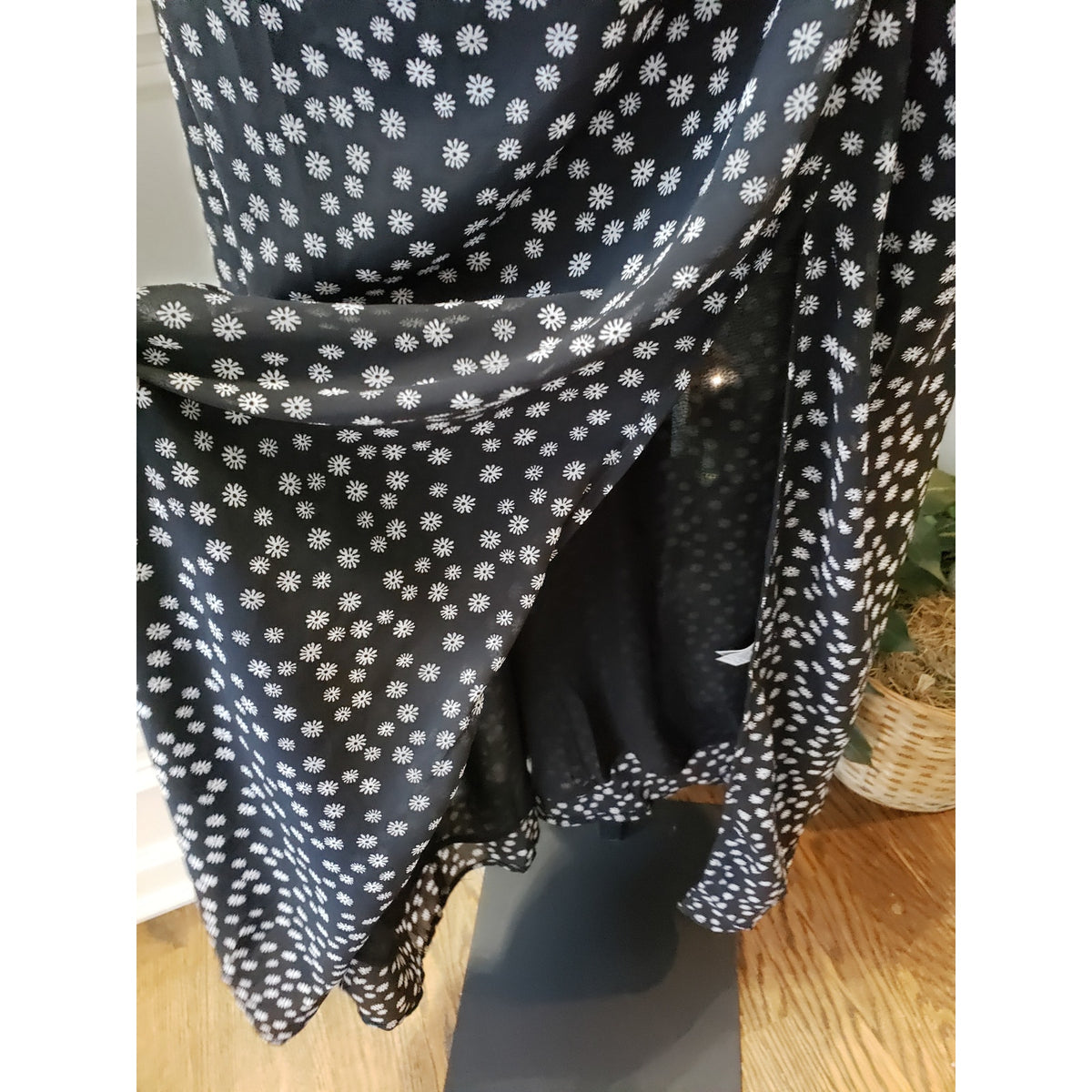 Forever 21 Long Maxi Dress Womens Size OX Black Lined Balloon Sleeve Wrap V Neck