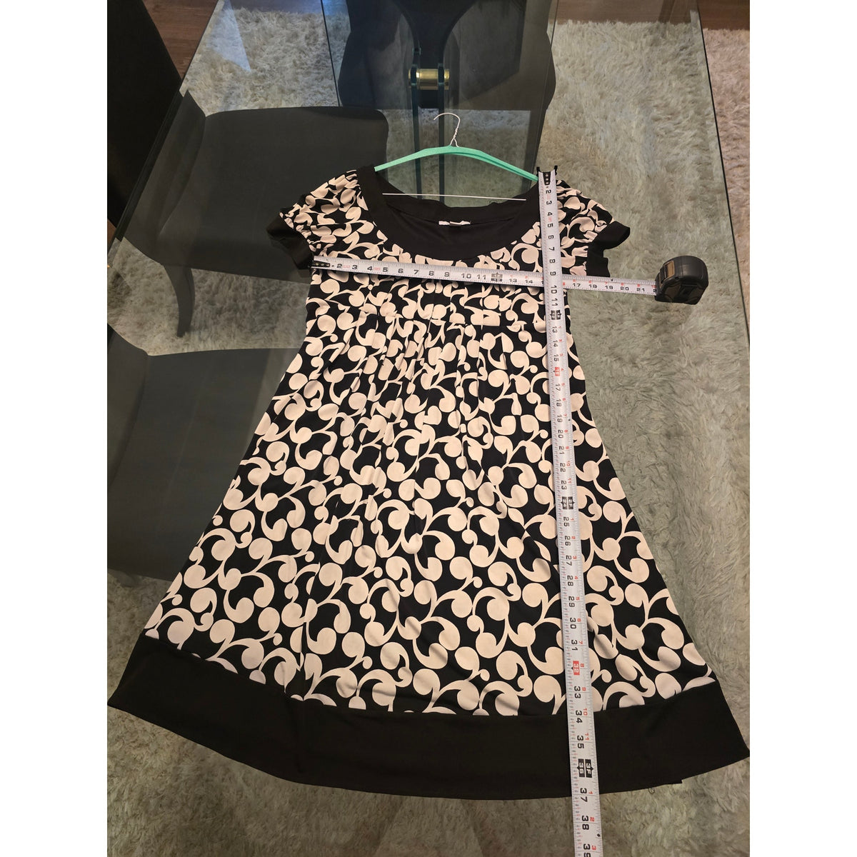 Dressbarn Empire Waist Dress Women's SZ 12 Black/White Pleated Bust Short Sleeve