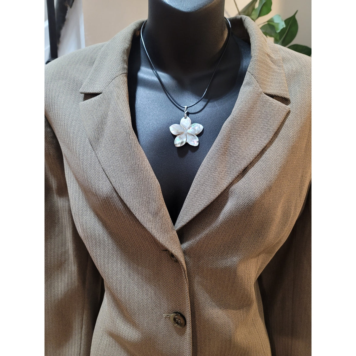 Le Suit Pants Suit Women's SZ 14 Tan 3-Button Tailored Blazer Long Sleeve Lined