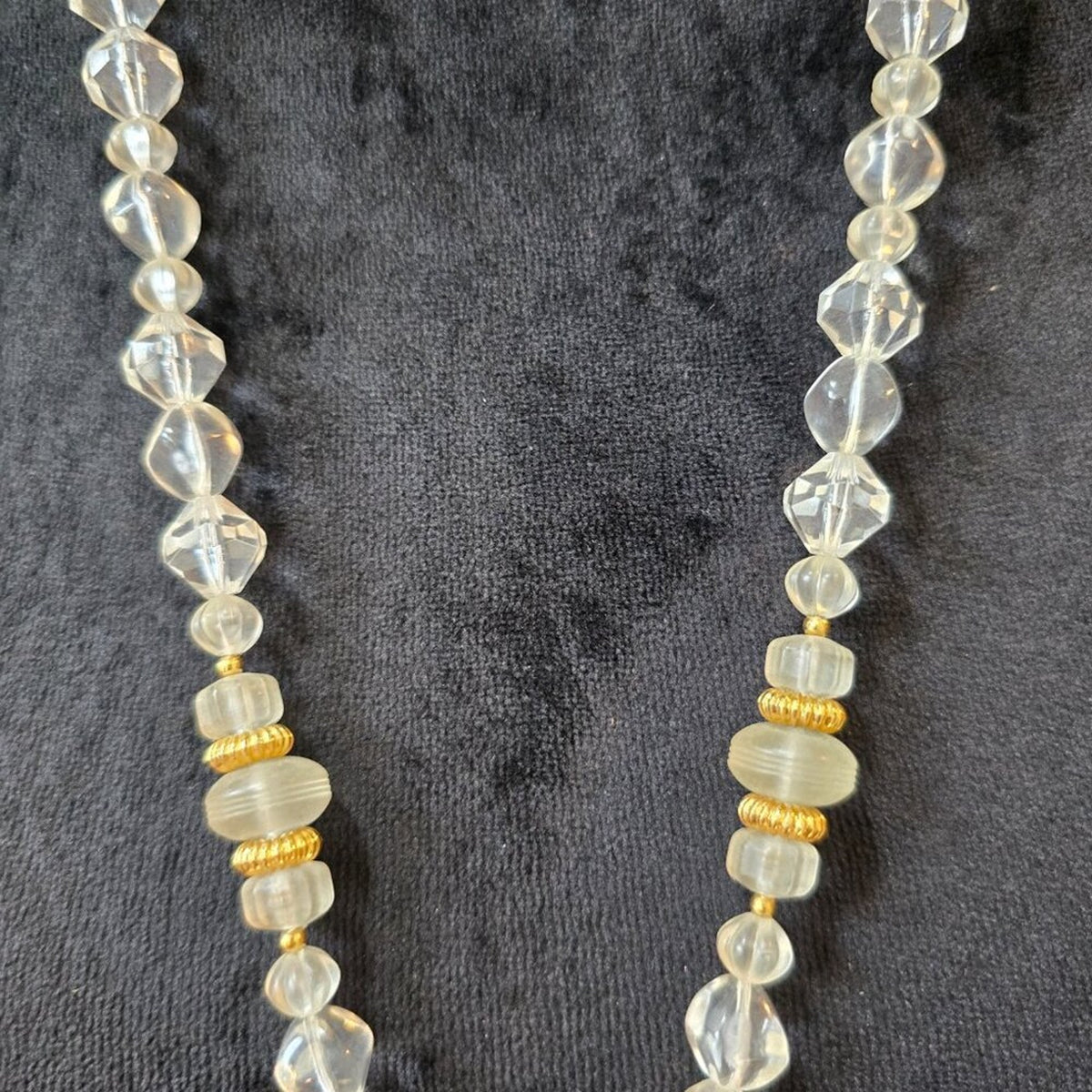 Vintage Womens Acrylic Frosted Clear Lucite Lariat Style Necklace with Lobster