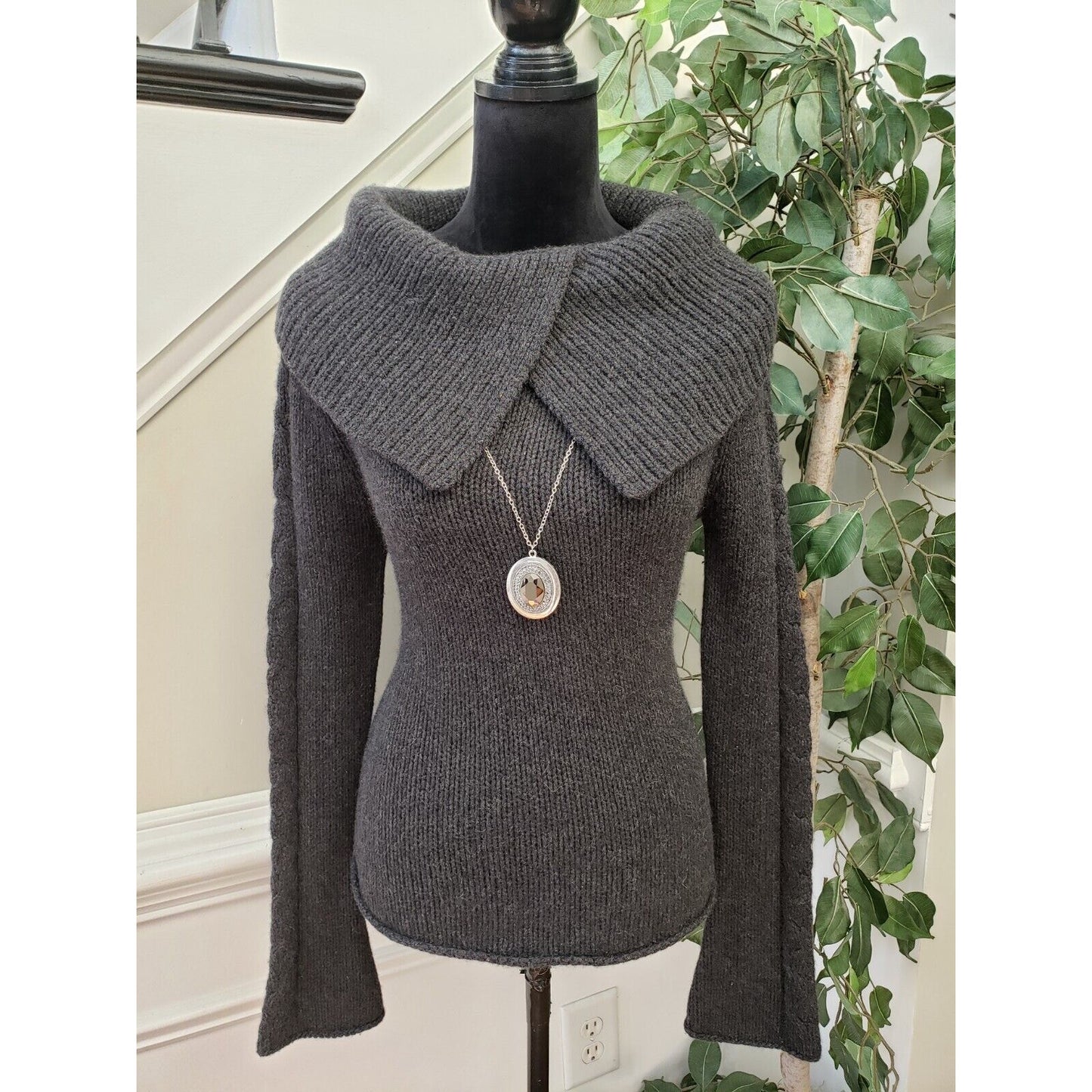Women's Gray Solid Knit Polyester Pullover Cowl Neck Long Sleeve Sweater Small
