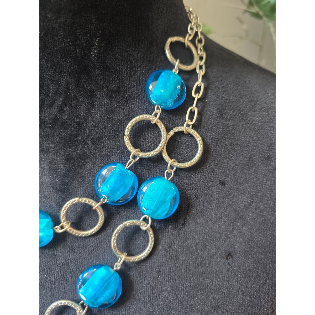Gold Tone Turquoise Blue Beaded Circle Link Statement Necklace